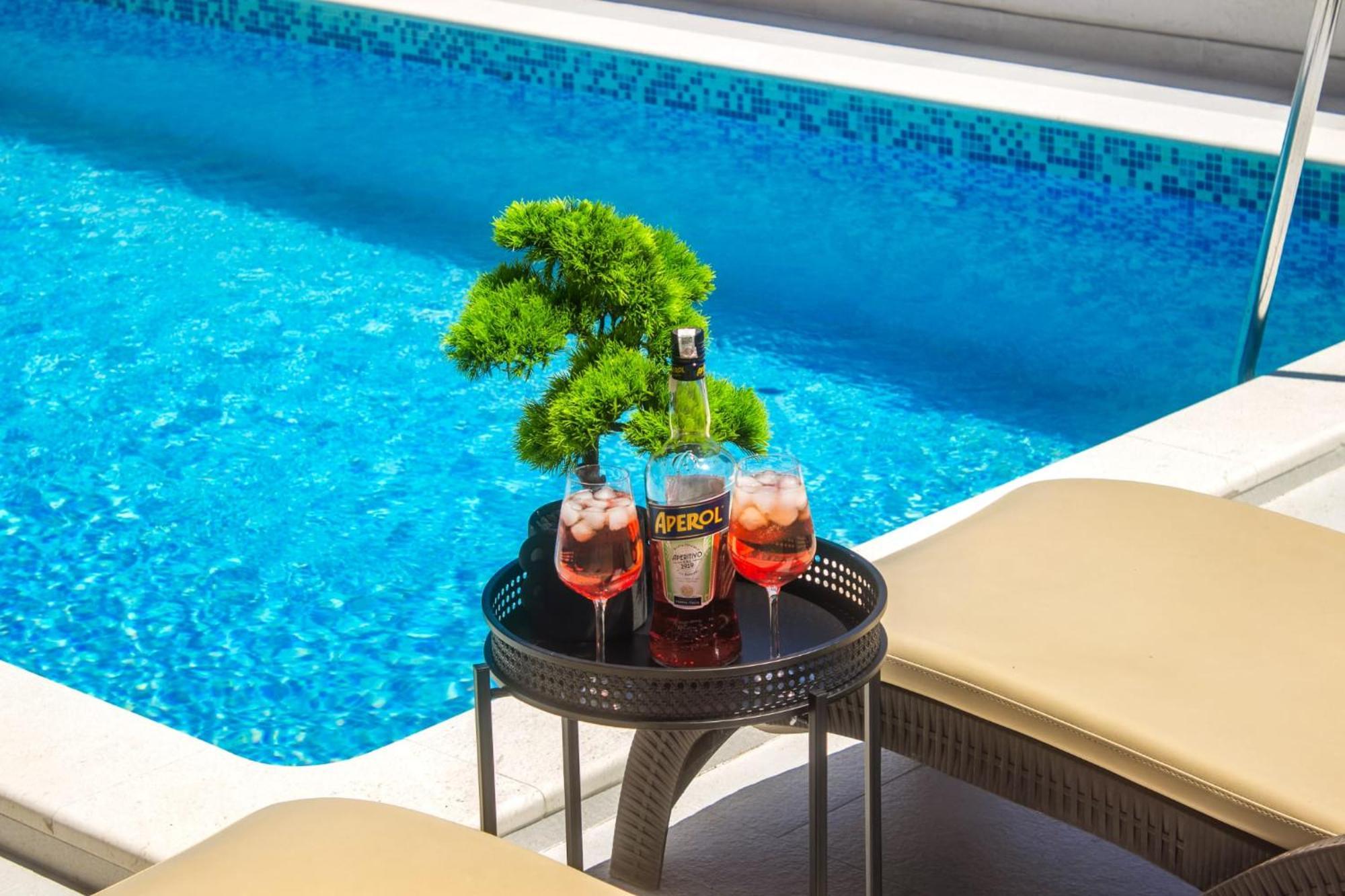 Villa Dalmatian Child With Swimming Pool, Close To The Beach Vinišće 외부 사진