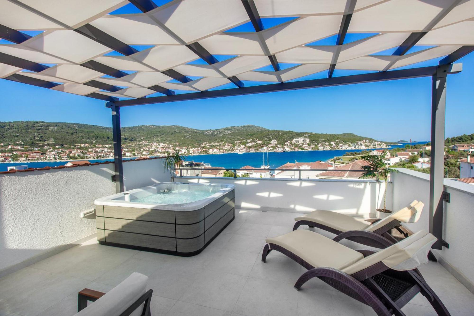 Villa Dalmatian Child With Swimming Pool, Close To The Beach Vinišće 외부 사진